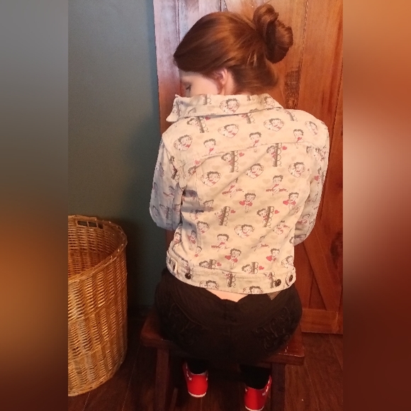 Betty Boop (An official Betty Boop product) Levi Jacket**Vintage** - Picture 2 of 16